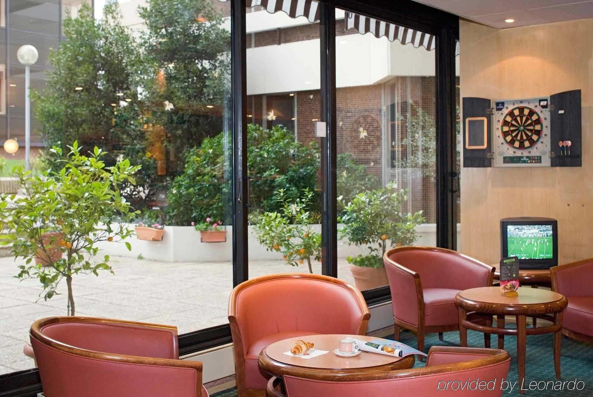 Hotel ibis Paris Pont de Suresnes Longchamp Restaurant photo